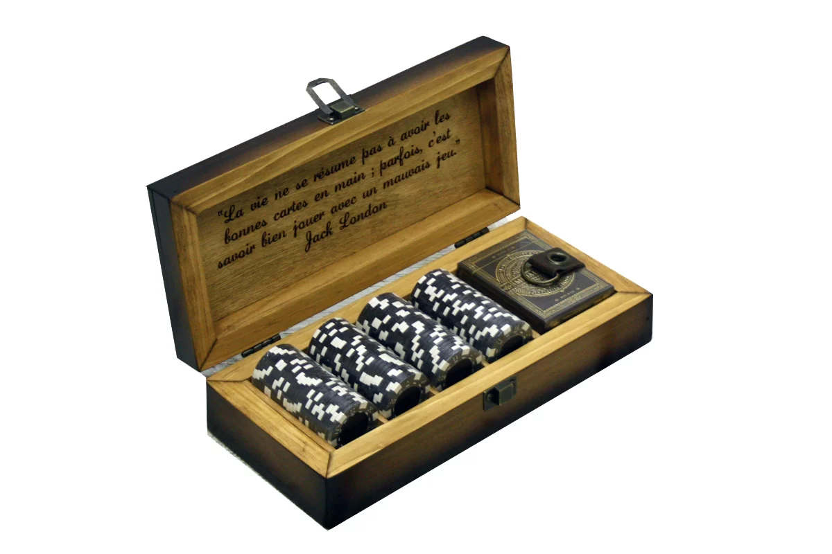 Laser Engraved Travel Poker Gift Set Relic Wood